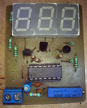 30V Volt Meter with PIC16F676