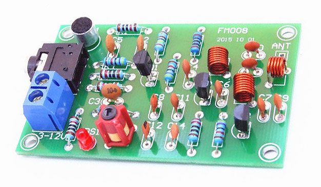 76MHz - 110MHz FM Transmitter with Booster