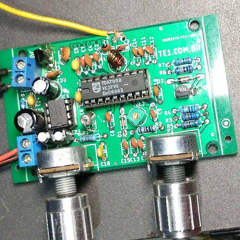 TDA7000 FM Radio Receiver with LM386 Amplifier